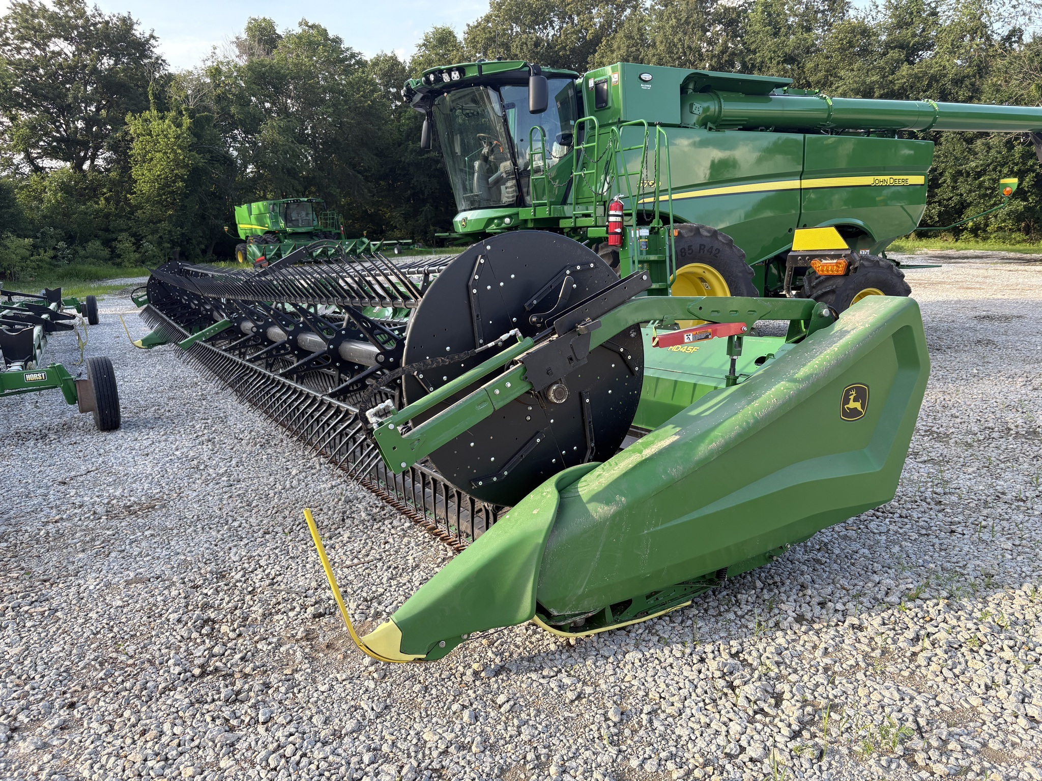 2023 John Deere HD45F Platform