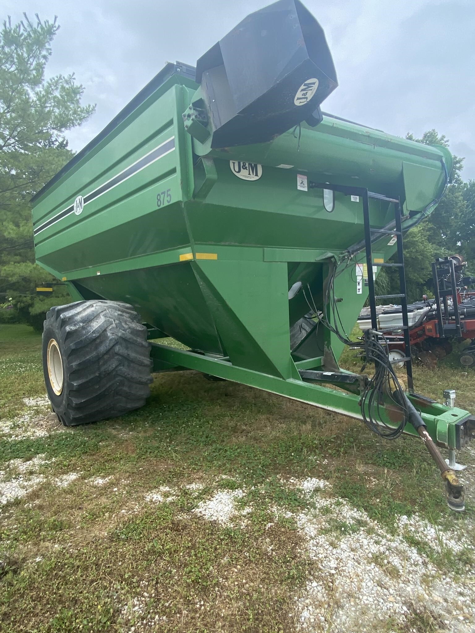  J&M 875-18 Grain Cart