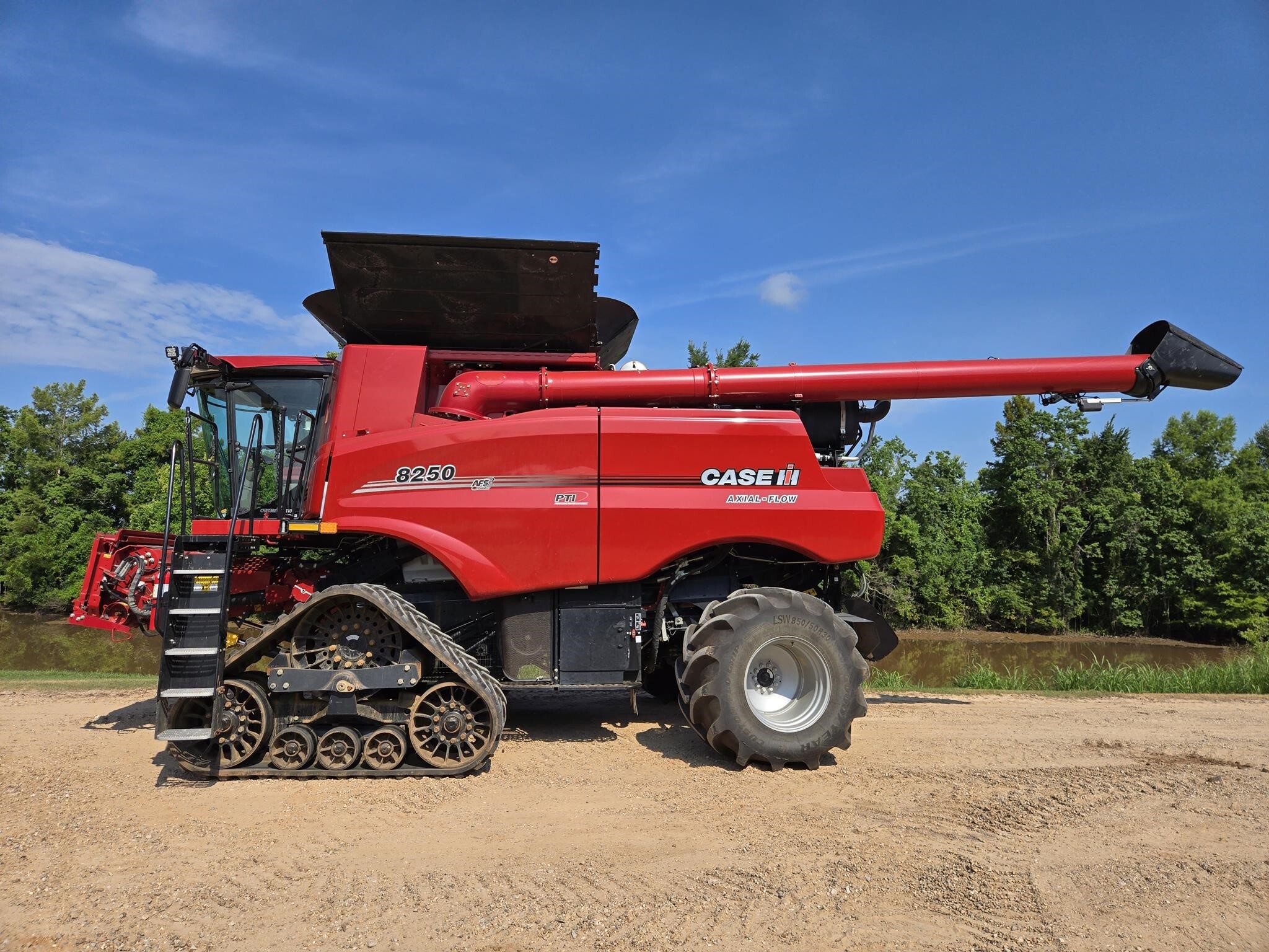 2022 Case IH 8250 Combine