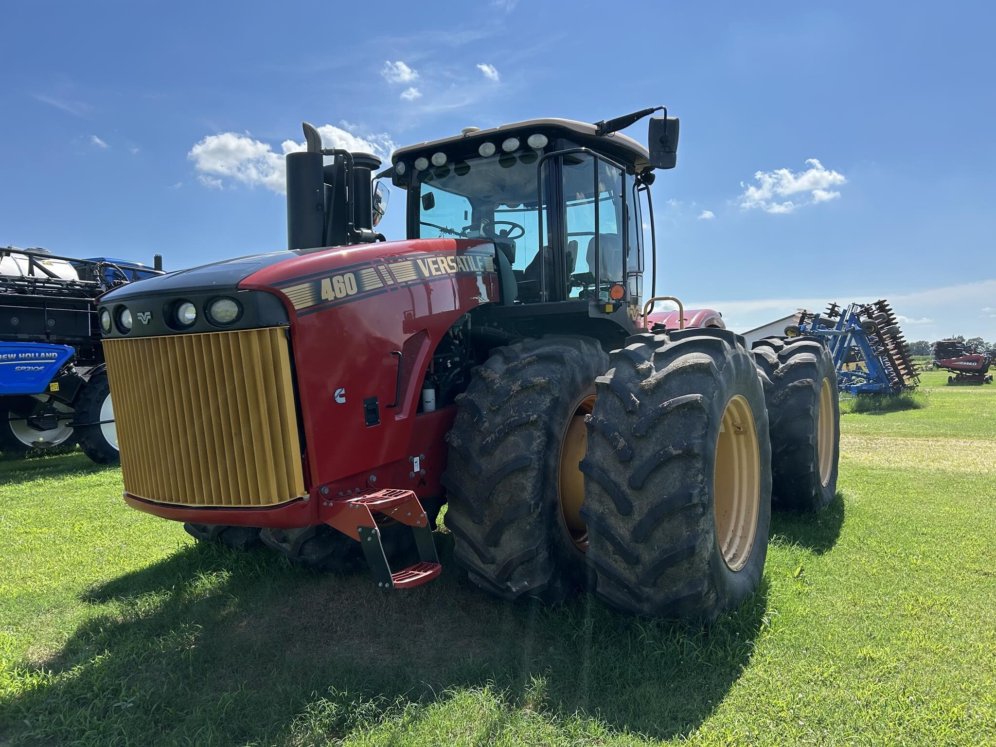 2019 Versatile 460 Tractor