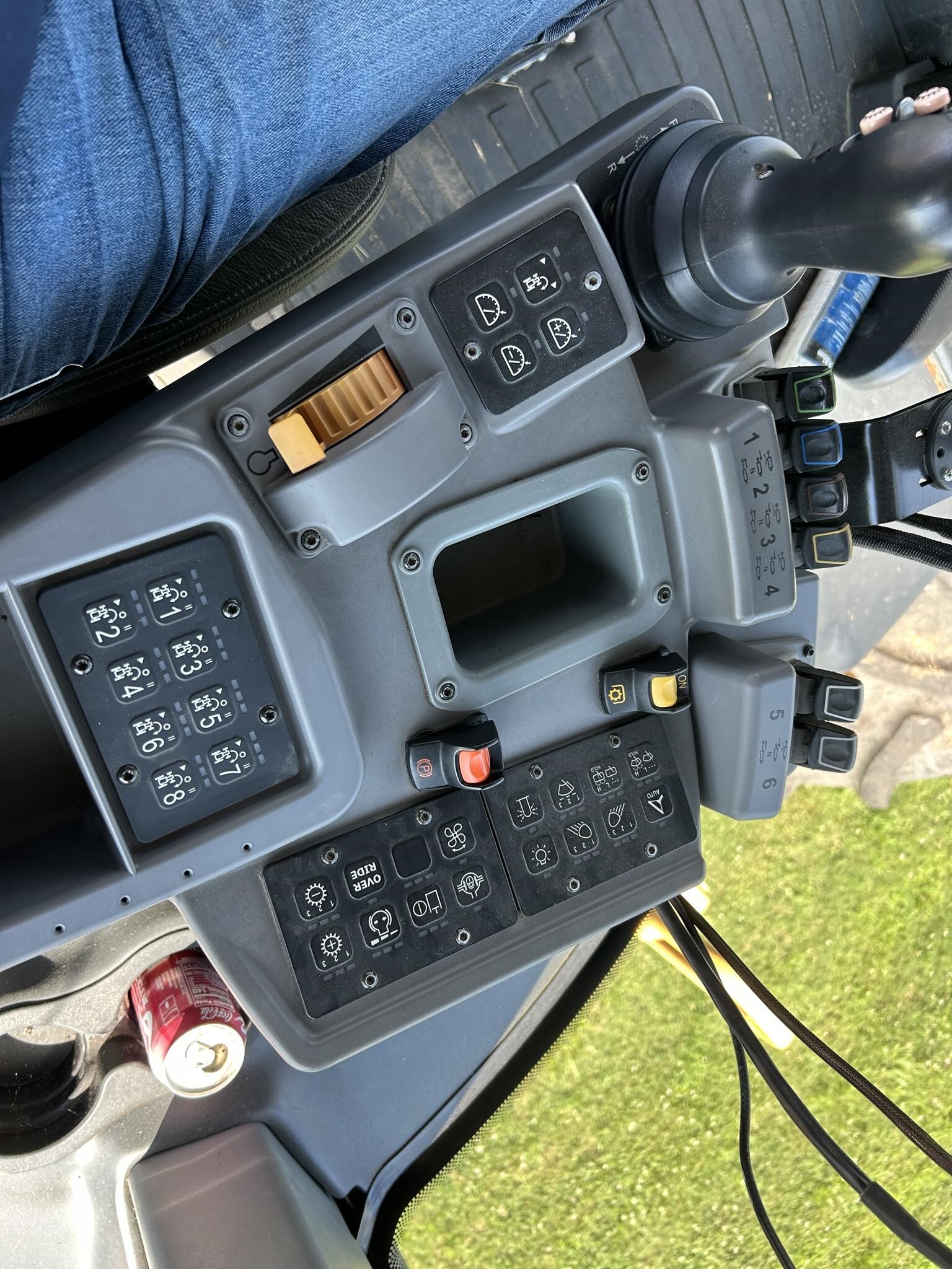 2019 Versatile 460 Tractor