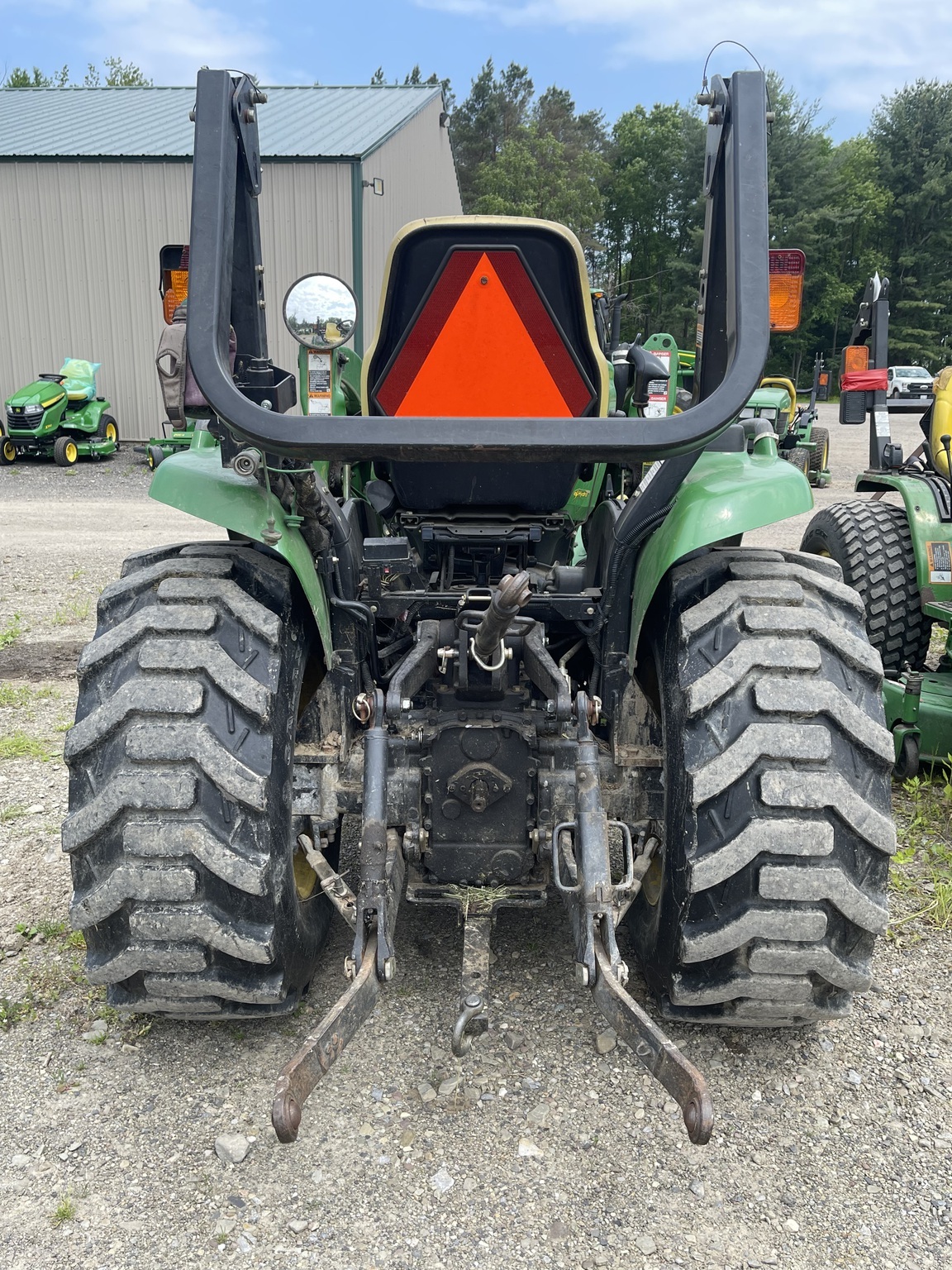 2011 John Deere 3320 Tractor