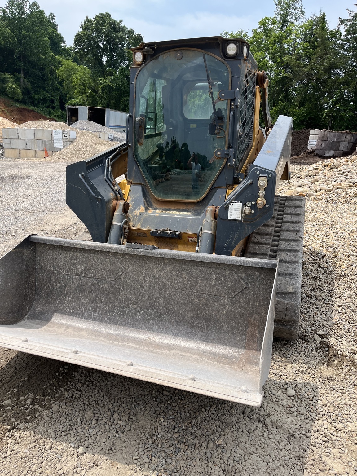 2023 Deere 331G Skid Steer
