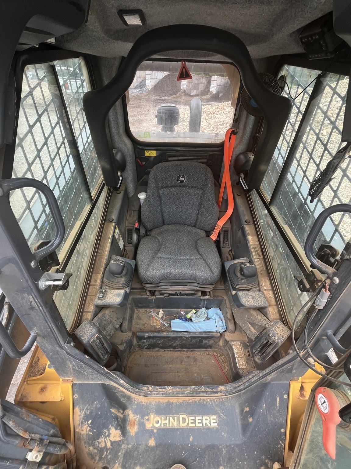 2023 Deere 331G Skid Steer