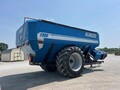2014 Kinze 1100 Grain Cart
