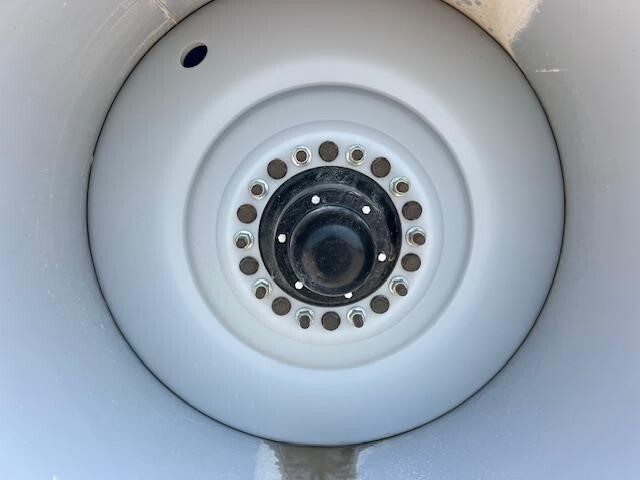 2014 Kinze 1100 Grain Cart