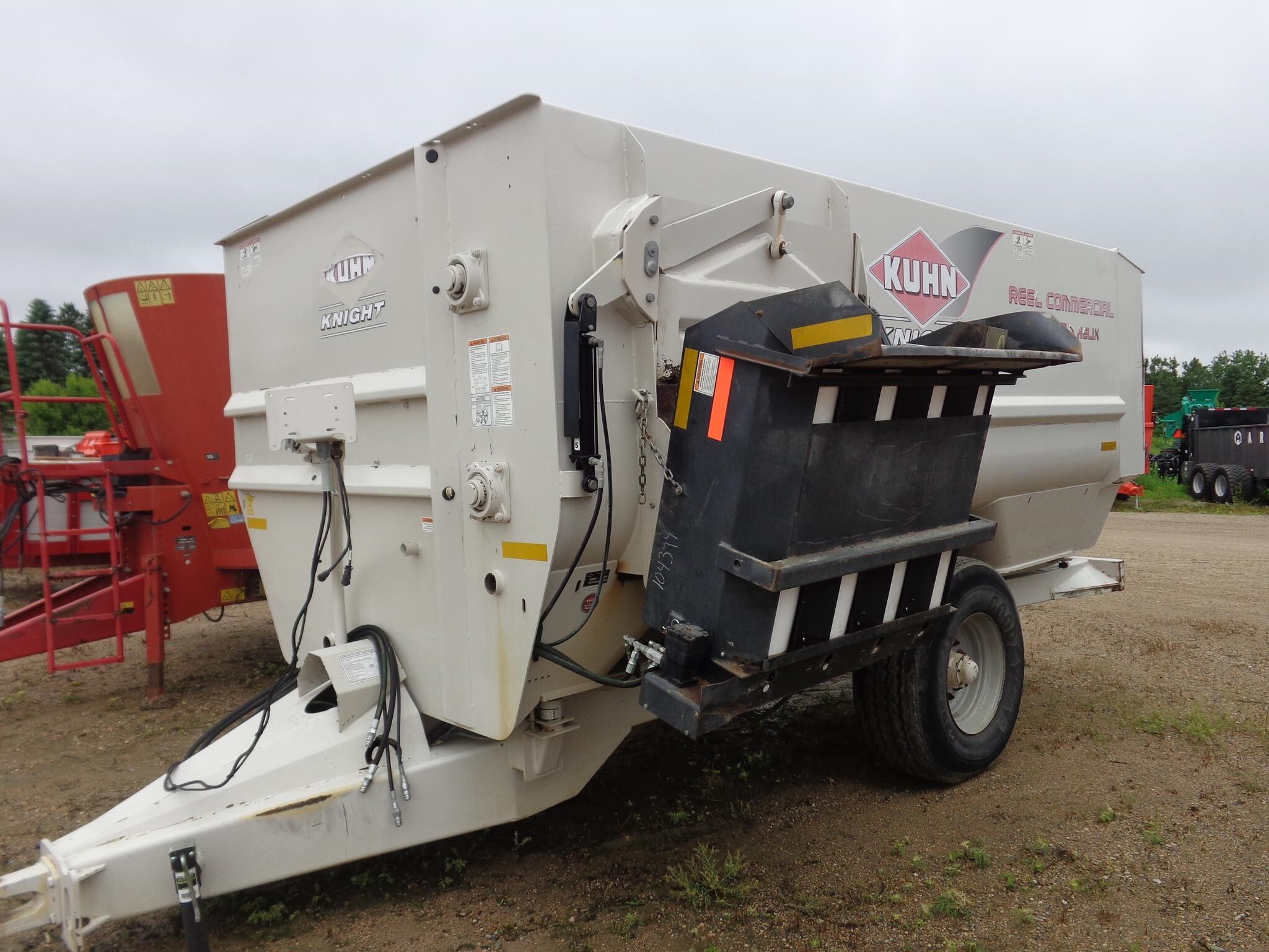 Kuhn Knight RC250 Grinders and Mixer - $44,900 | Machinery Pete