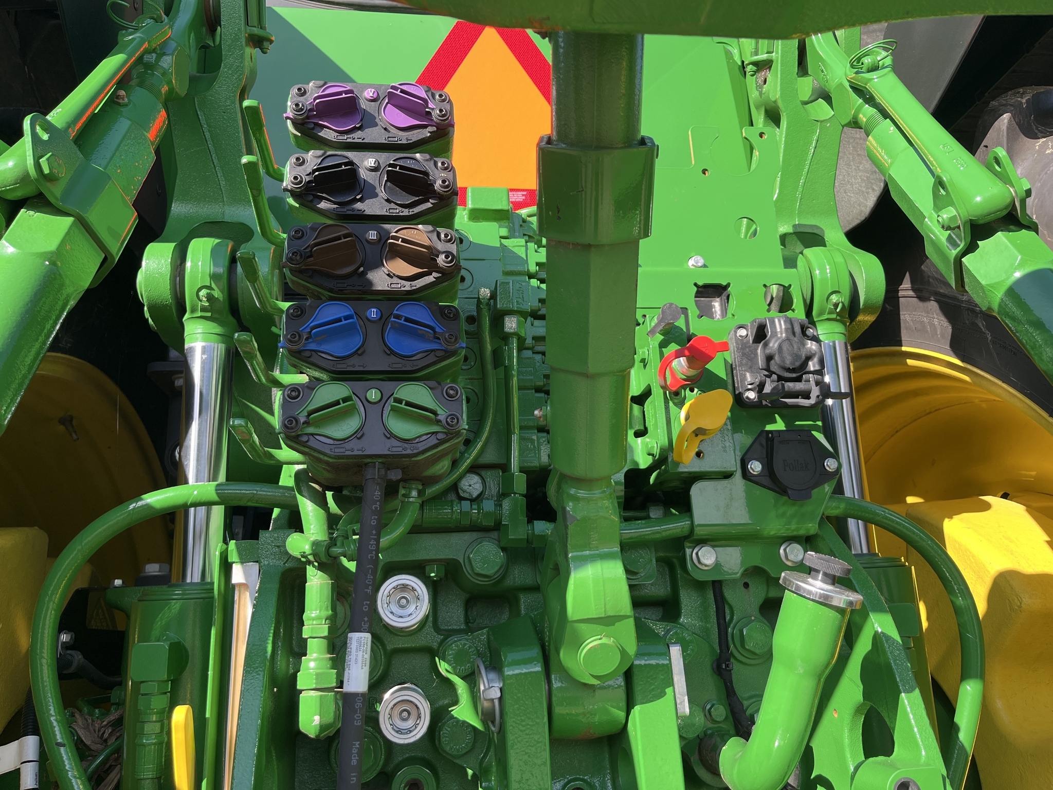 2023 John Deere 7R 290 Tractor