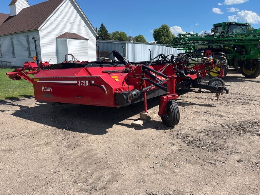 2022 Amity 3750 Beet Equipment