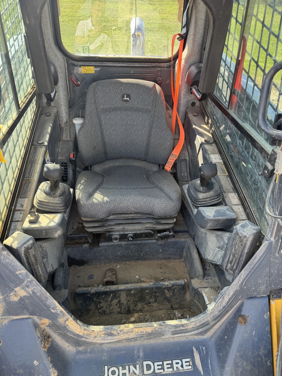 2022 Deere 333G Skid Steer