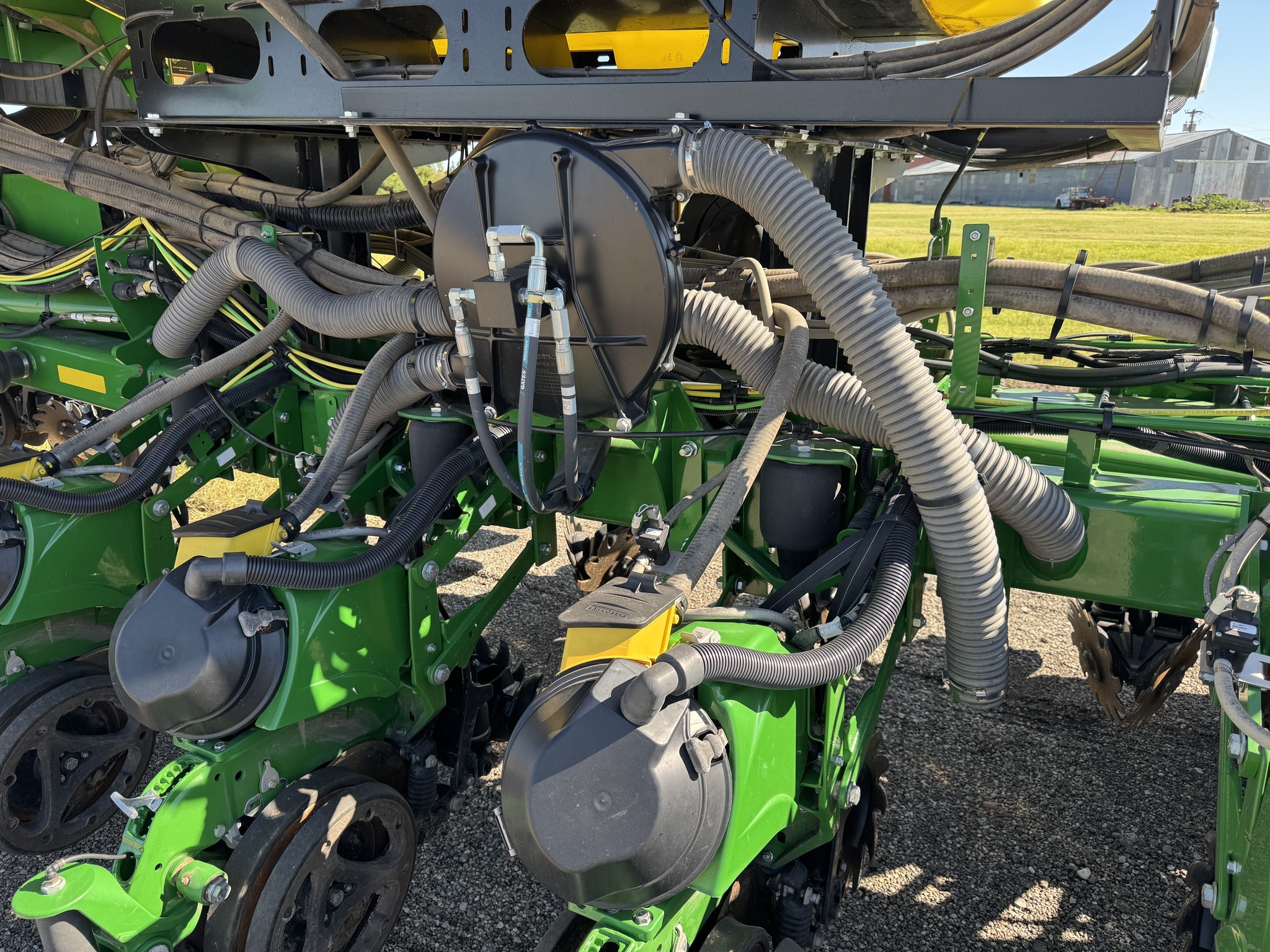 2022 John Deere 1775NT Planter