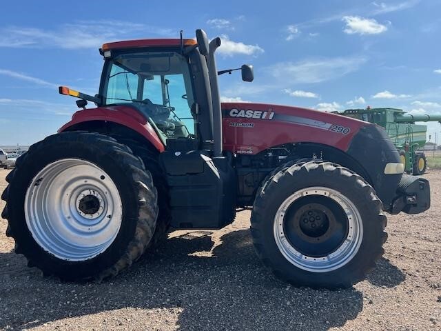 2012 Case IH Magnum 290 Tractor