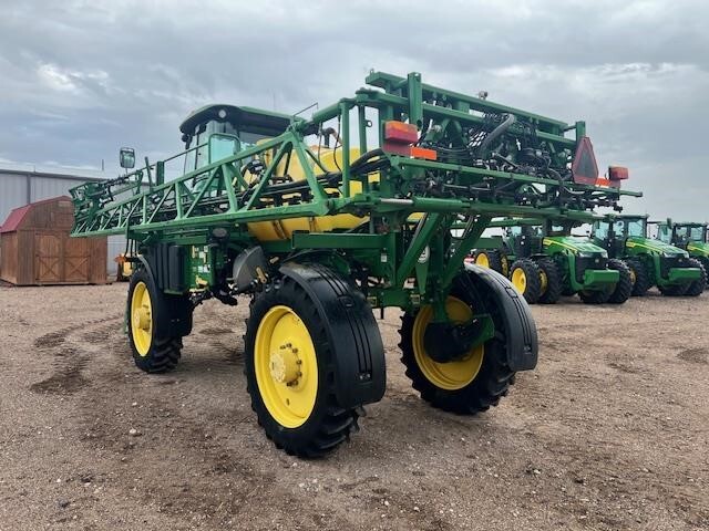 2017 John Deere R4023 Self-Propelled Sprayer