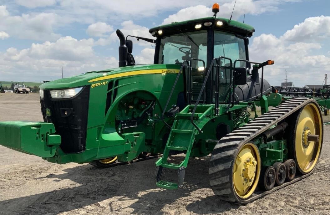 2016 John Deere 8370RT Tractor