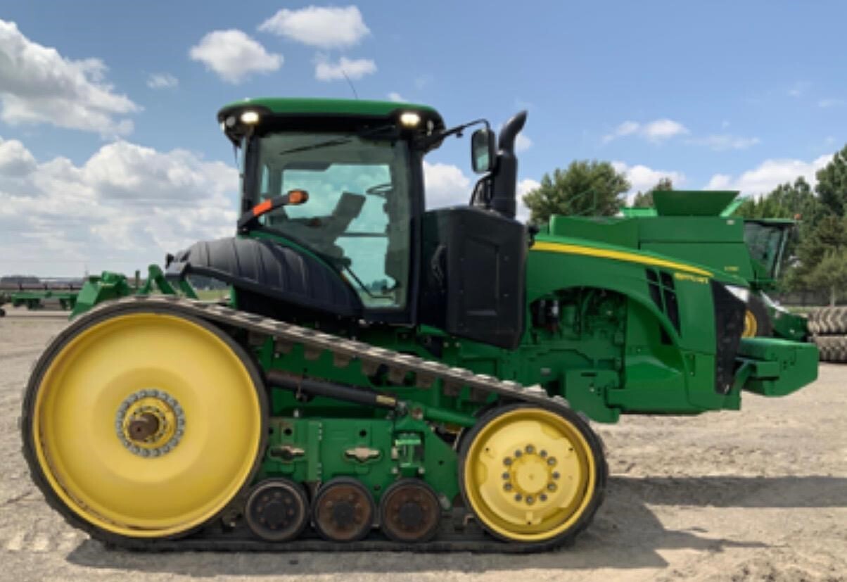 2016 John Deere 8370RT Tractor