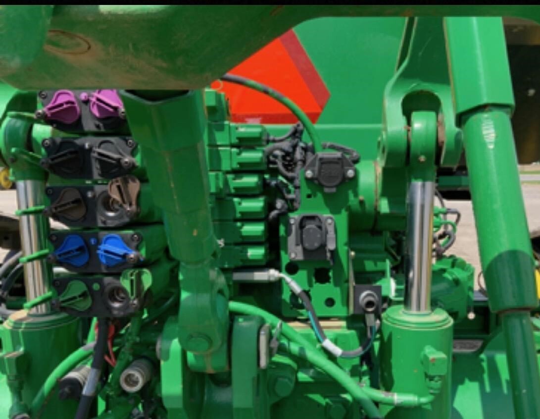 2016 John Deere 8370RT Tractor