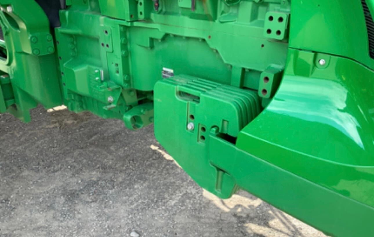 2016 John Deere 8370RT Tractor