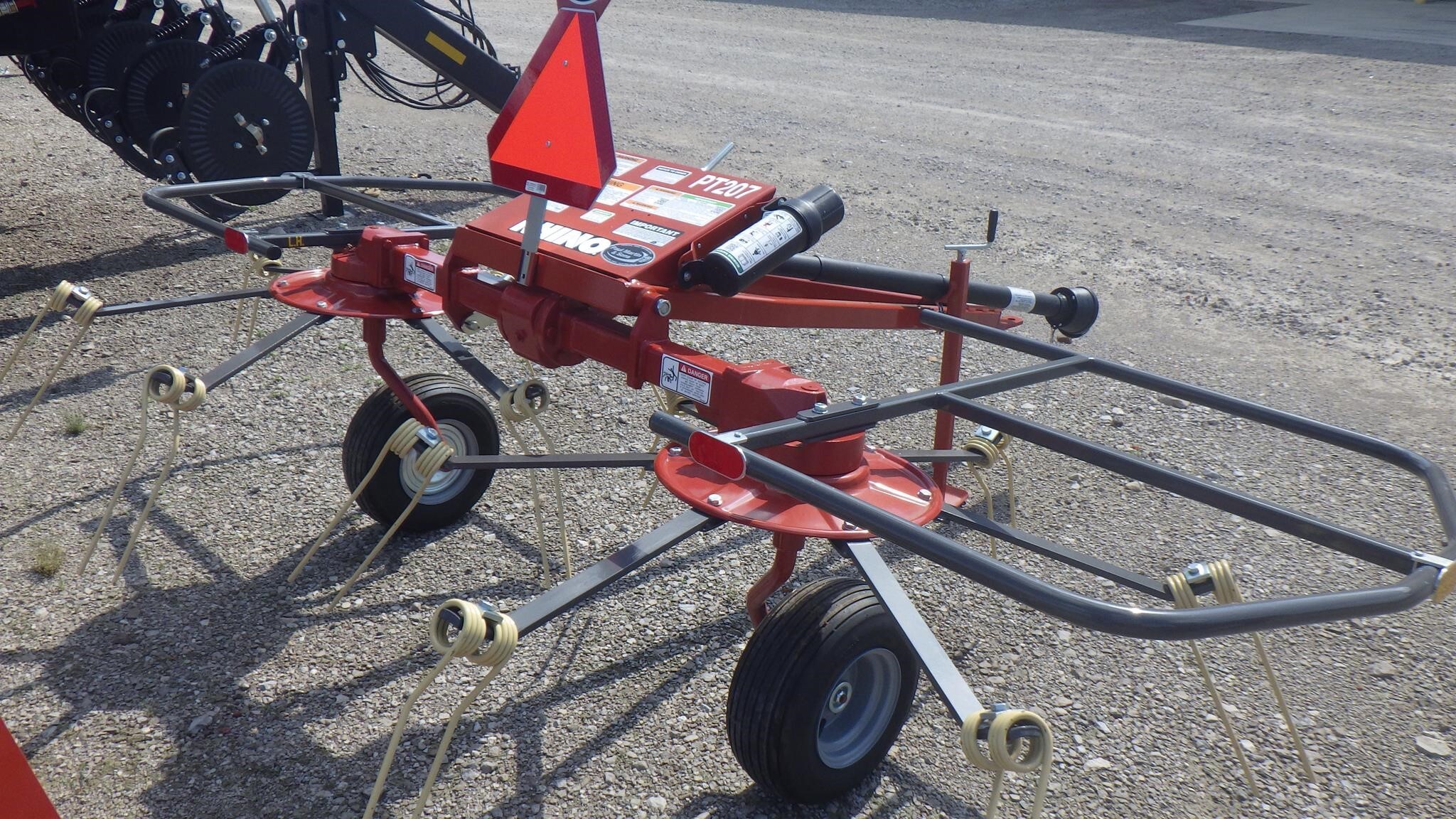 2025 Rhino PT207 Tedder