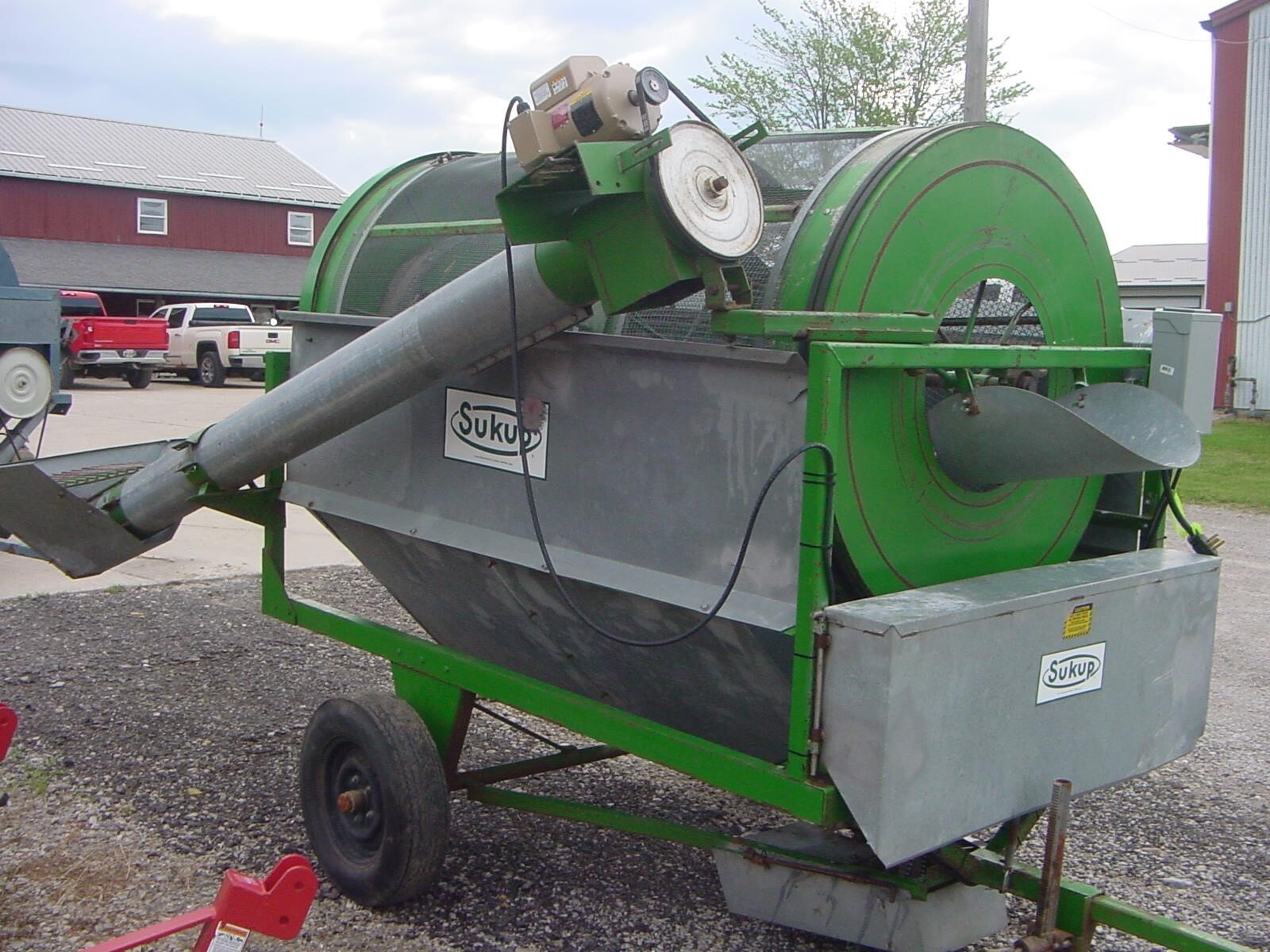  Sukup 48 Grain Cleaner
