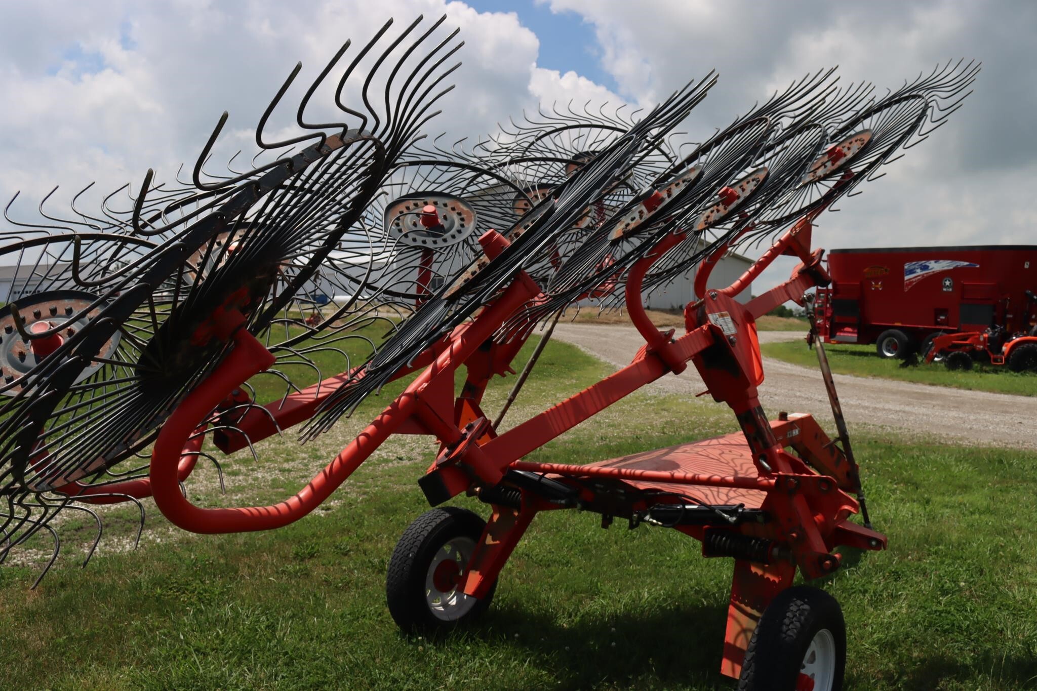  Kuhn SR110 Rake