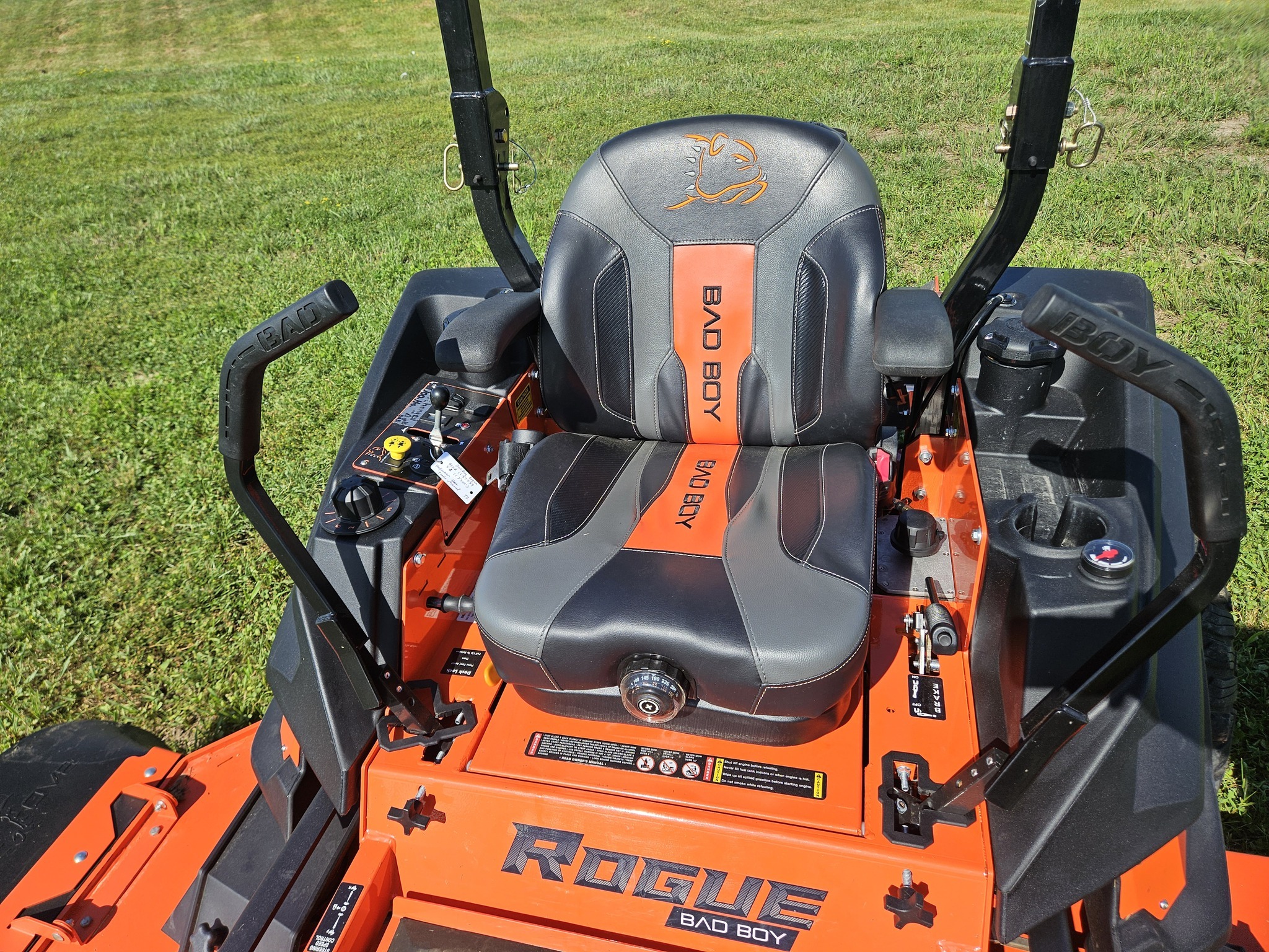2024 Bad Boy ROGUE Lawn Mower