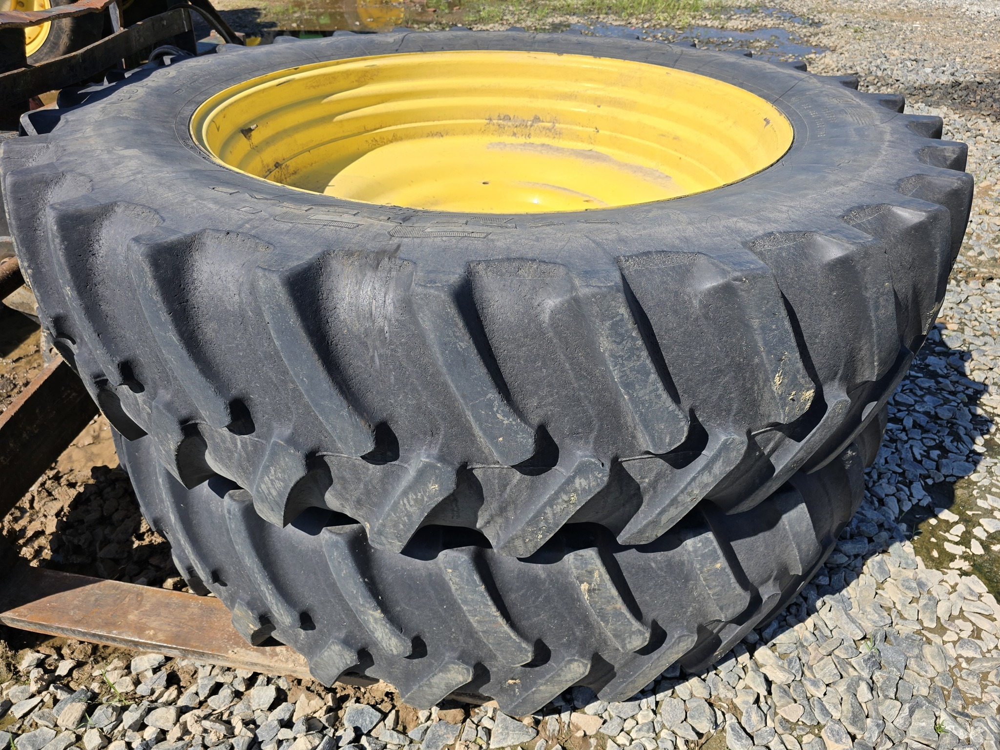 2020 John Deere 8270R Tractor