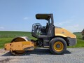 2013 Volvo SD75 Compacting and Paving