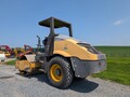 2013 Volvo SD75 Compacting and Paving