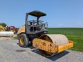 2013 Volvo SD75 Compacting and Paving
