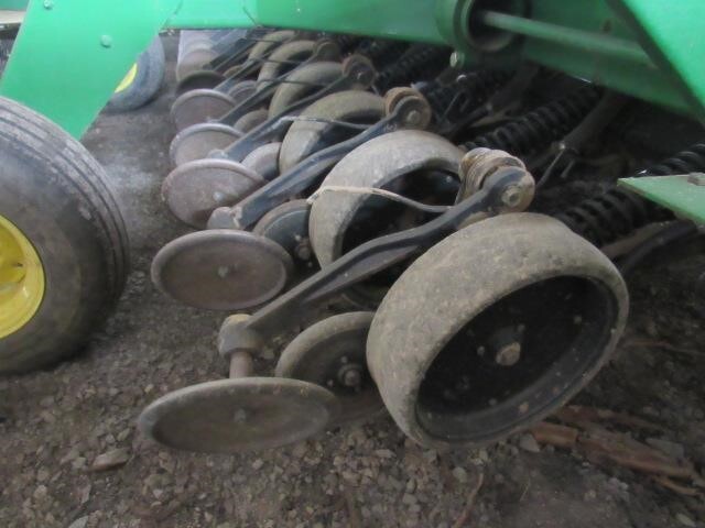  John Deere 1590 Drill