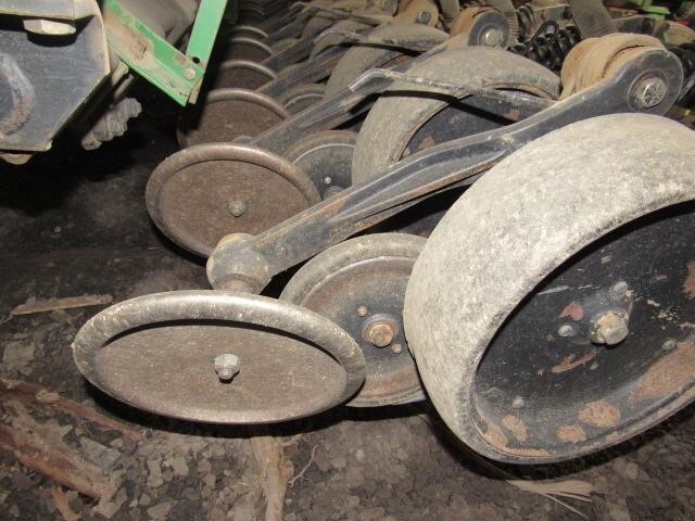  John Deere 1590 Drill