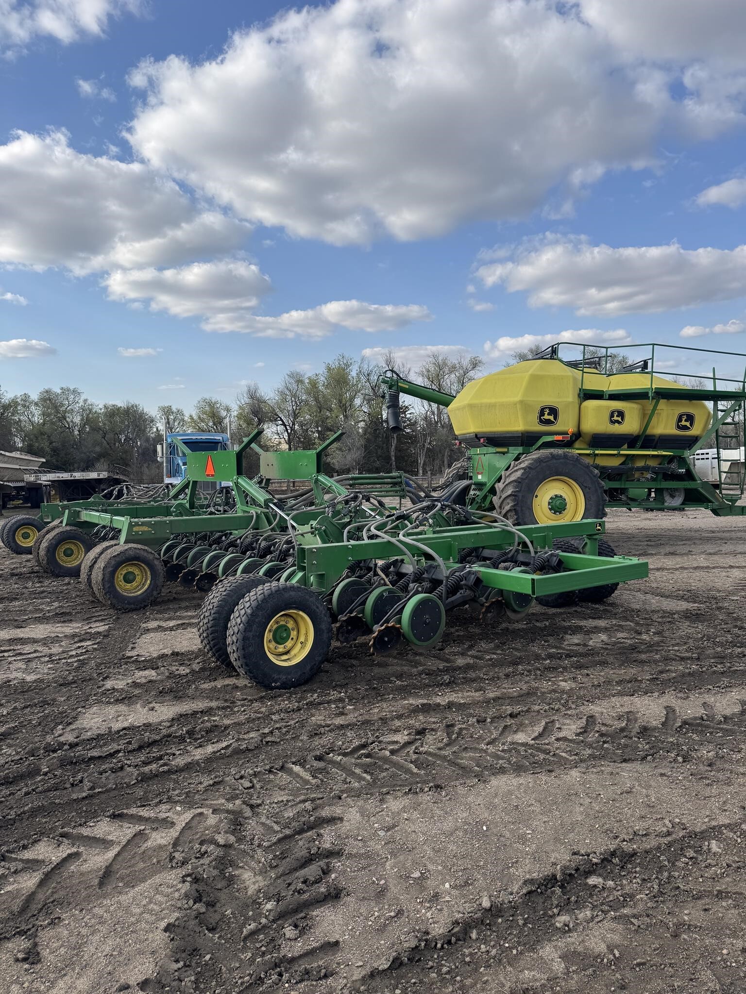 2017 John Deere 1890 Air Seeder