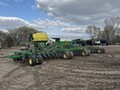 2017 John Deere 1890 Air Seeder