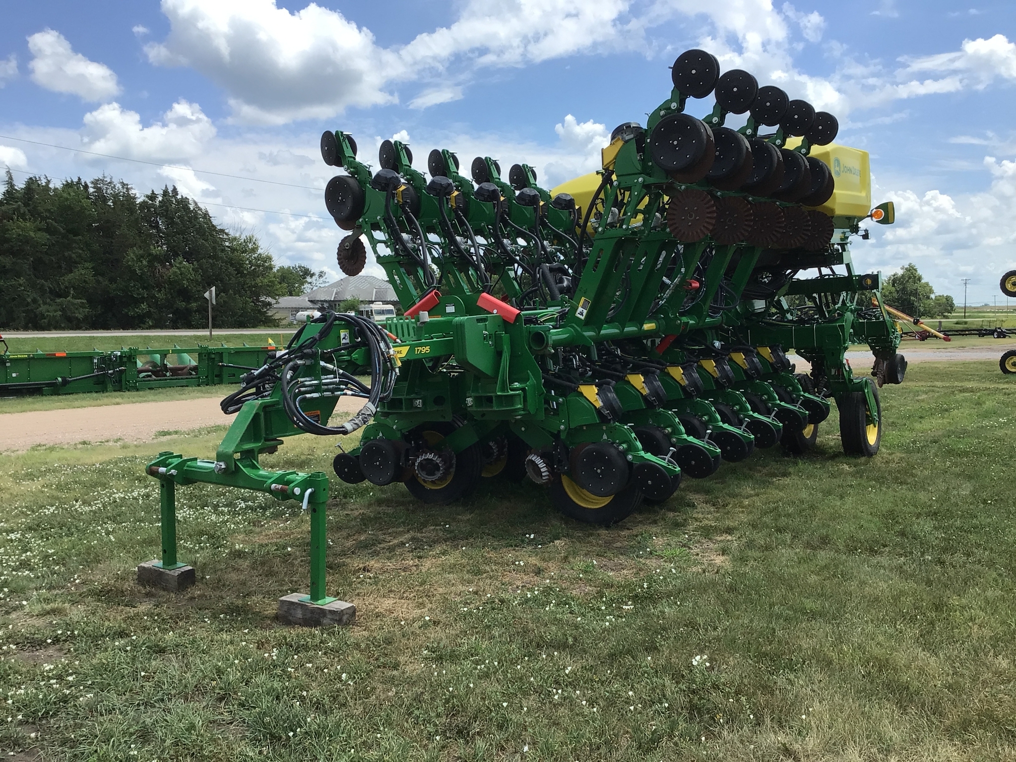 2022 John Deere 1795 Planter