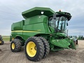 2013 John Deere S670 Combine