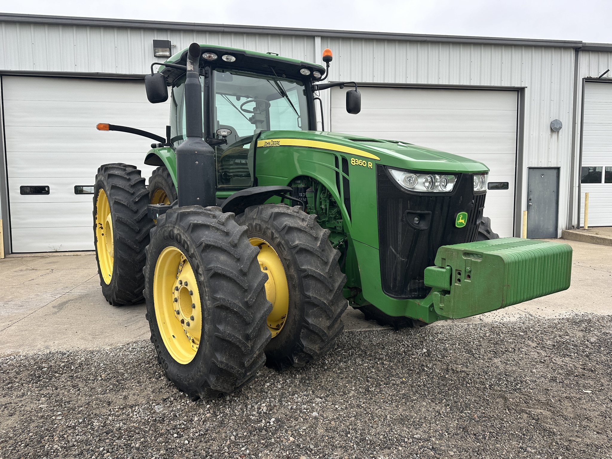2013 John Deere 8360R Tractor