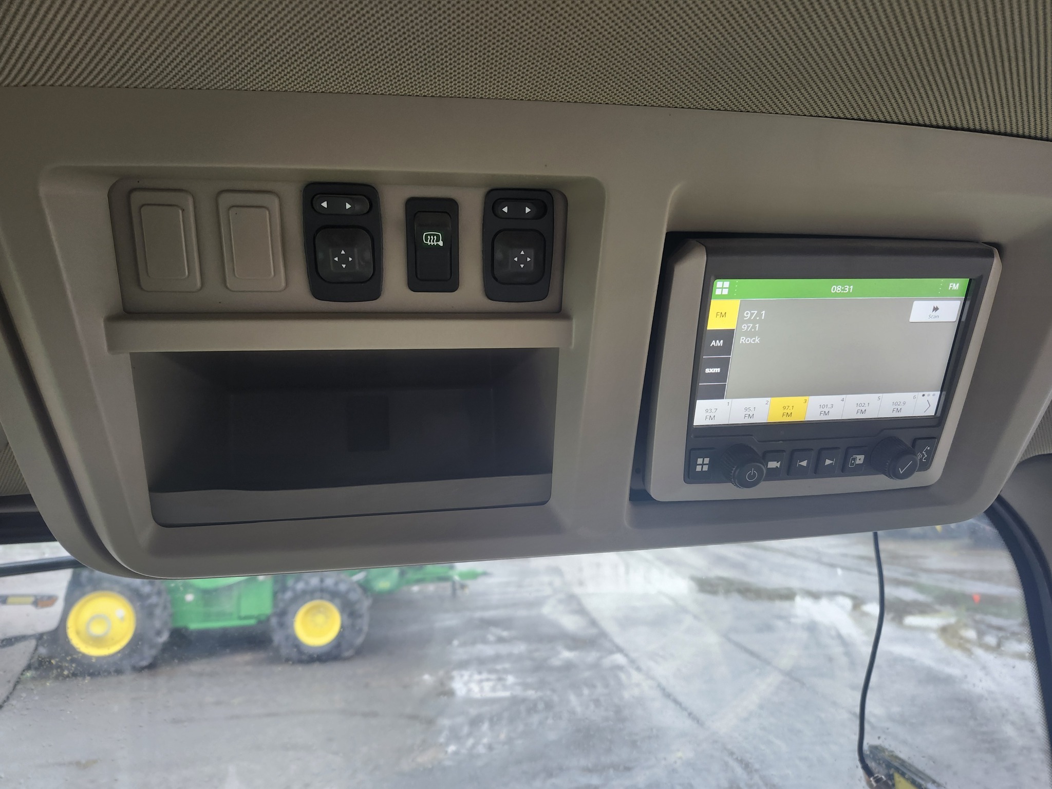 2022 John Deere 8R 370 Tractor