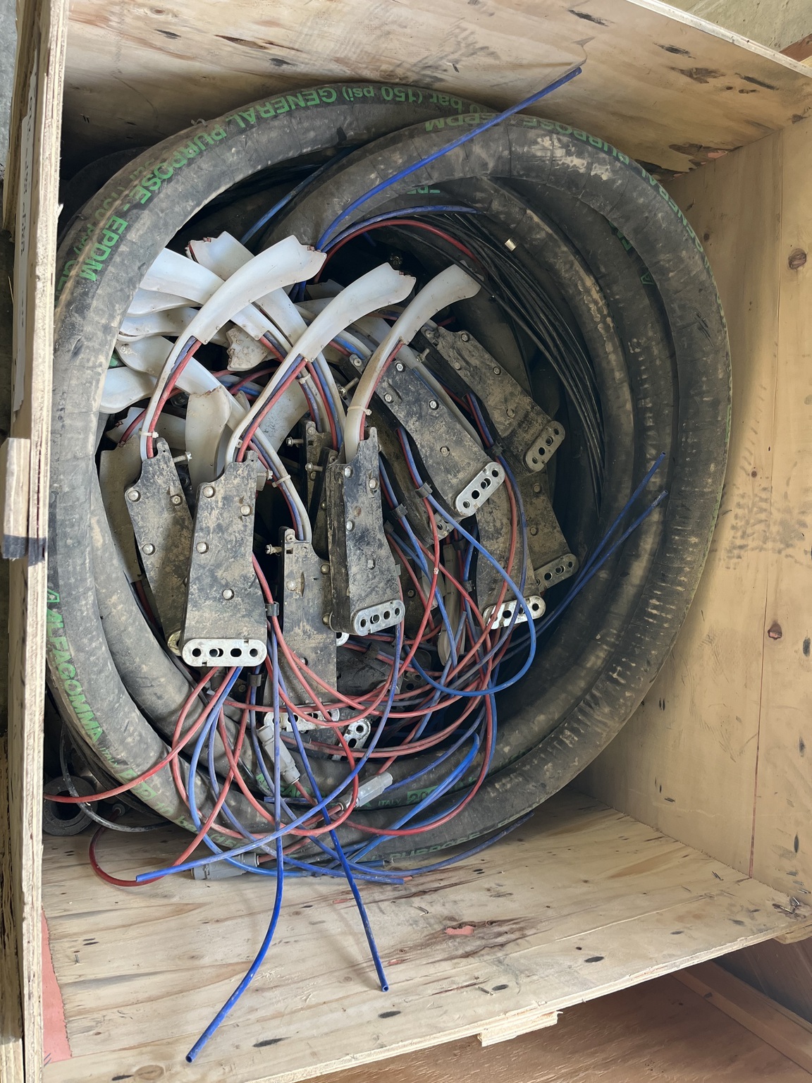  Kinze FERTILIZER SYSTEM Planter