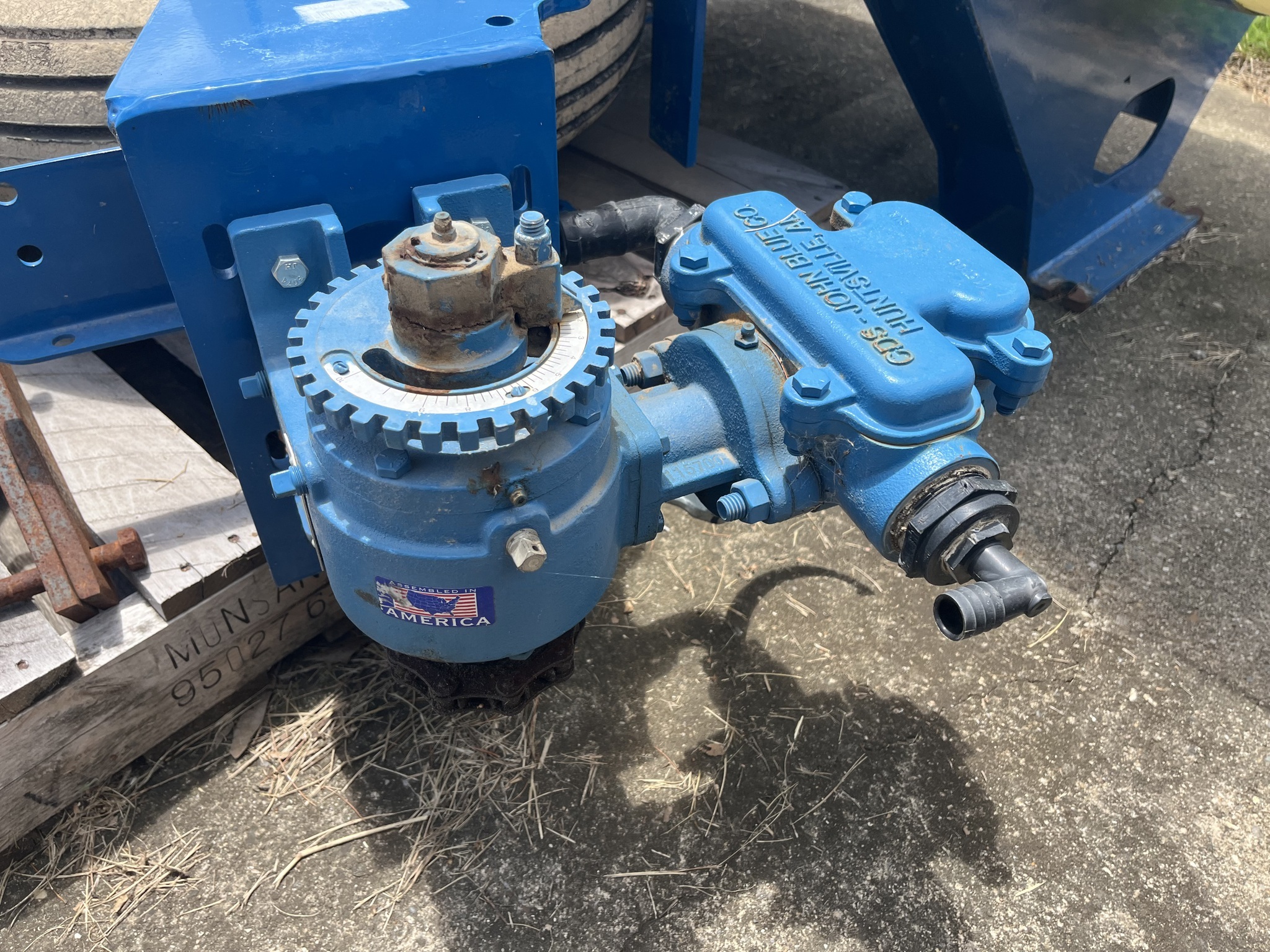  Kinze FERTILIZER SYSTEM Planter