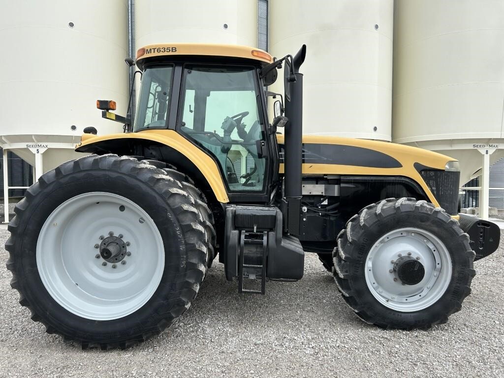 2005 Challenger MT635B Tractor