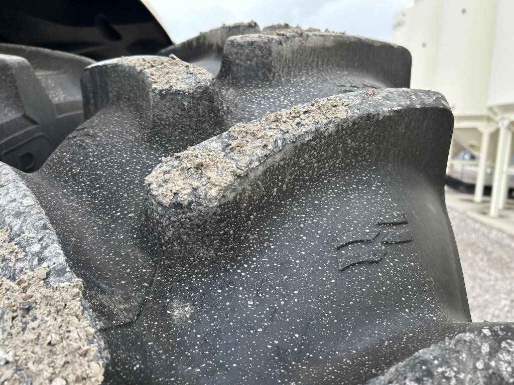 2005 Challenger MT635B Tractor