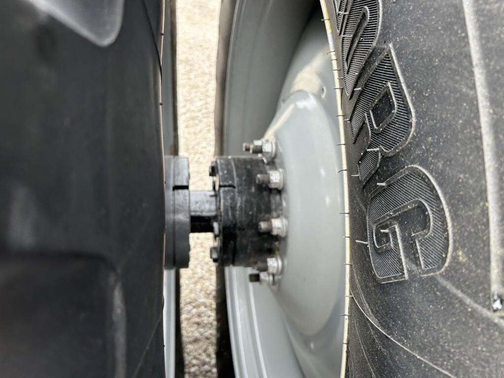 2005 Challenger MT635B Tractor