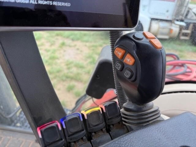 2024 Case IH MAGNUM 220 AFS CONNECT CVX Tractor