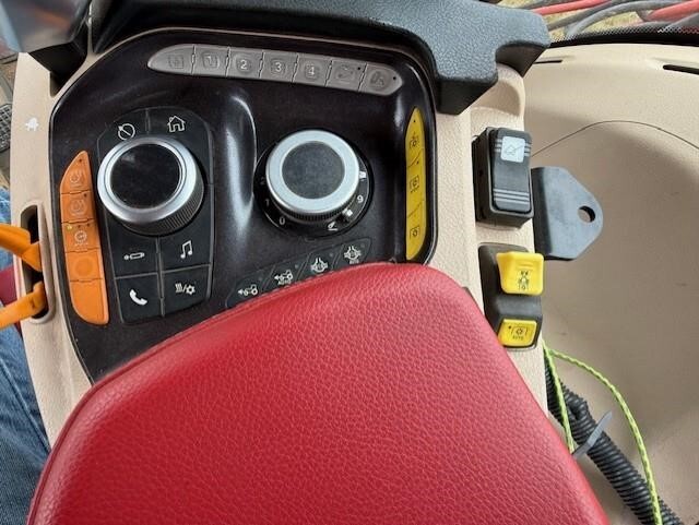 2024 Case IH MAGNUM 220 AFS CONNECT CVX Tractor