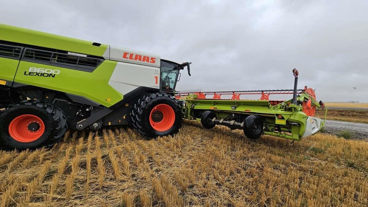 2023 Claas LEXION 8600 Combine