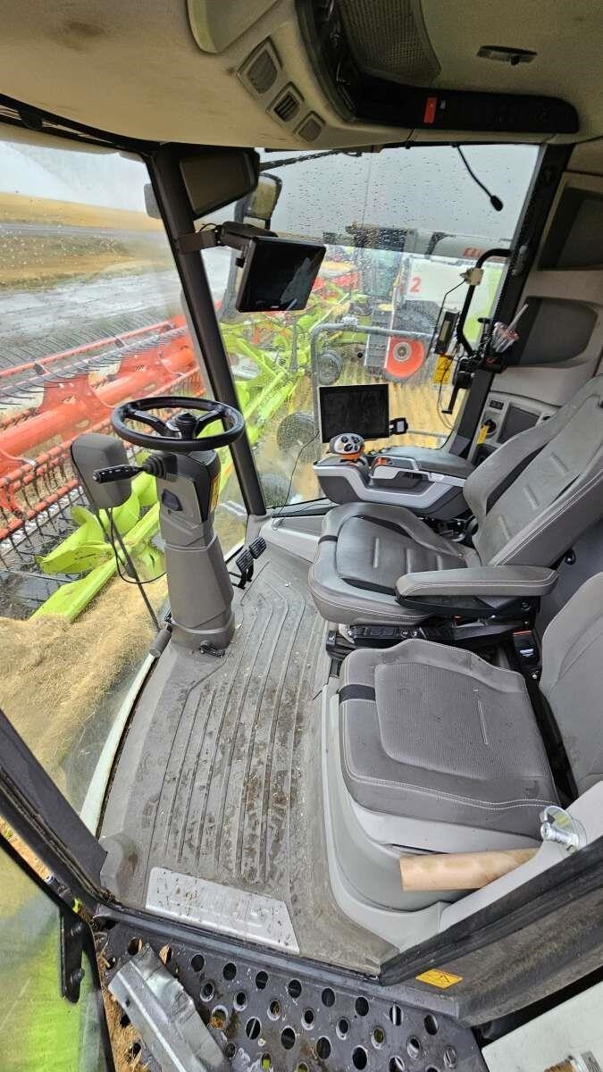 2023 Claas LEXION 8600 Combine
