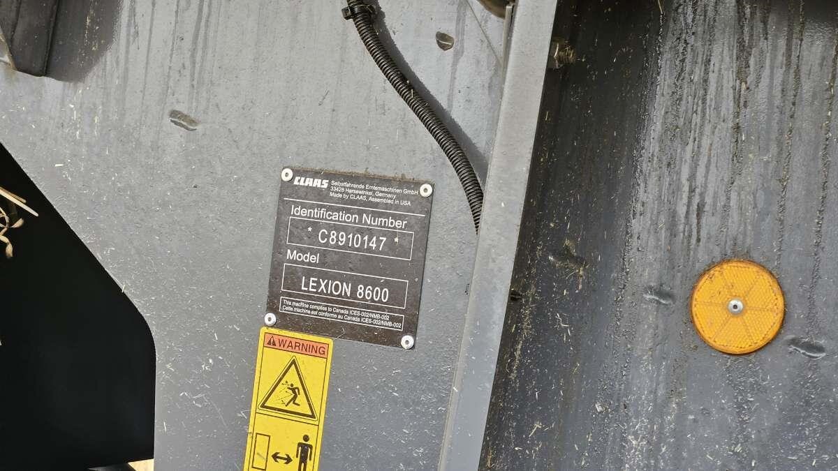 2023 Claas LEXION 8600 Combine