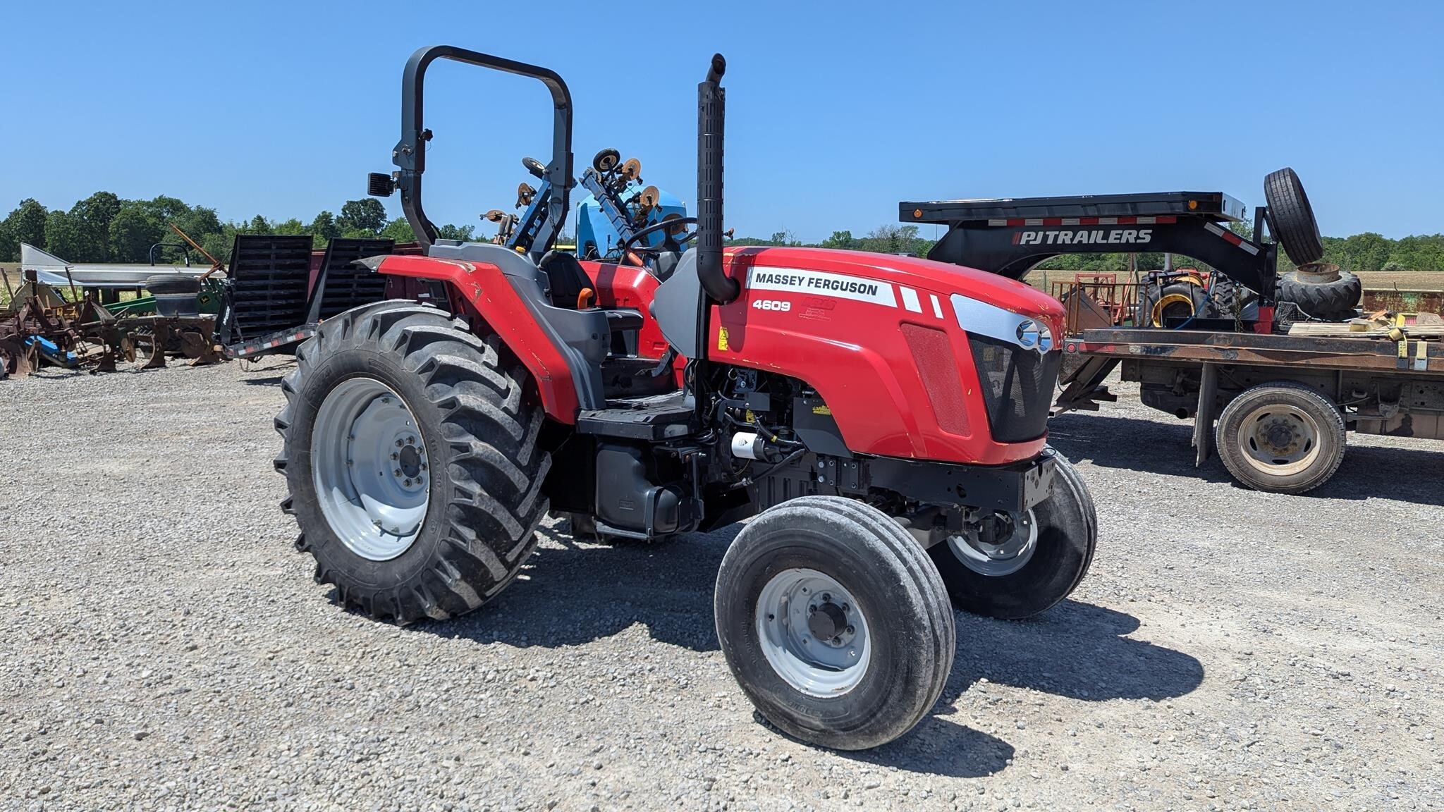  Massey Ferguson 4609 Tractor