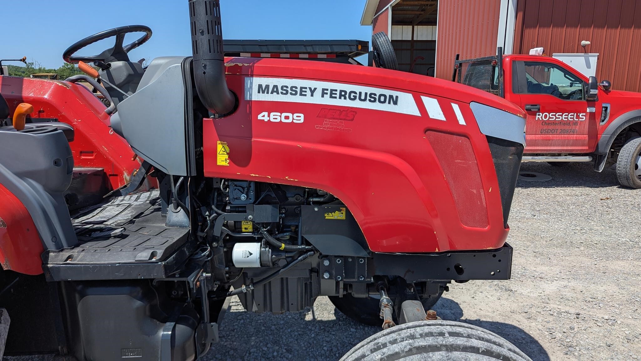  Massey Ferguson 4609 Tractor