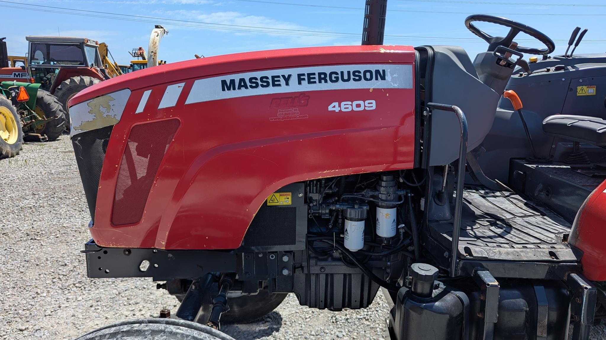  Massey Ferguson 4609 Tractor